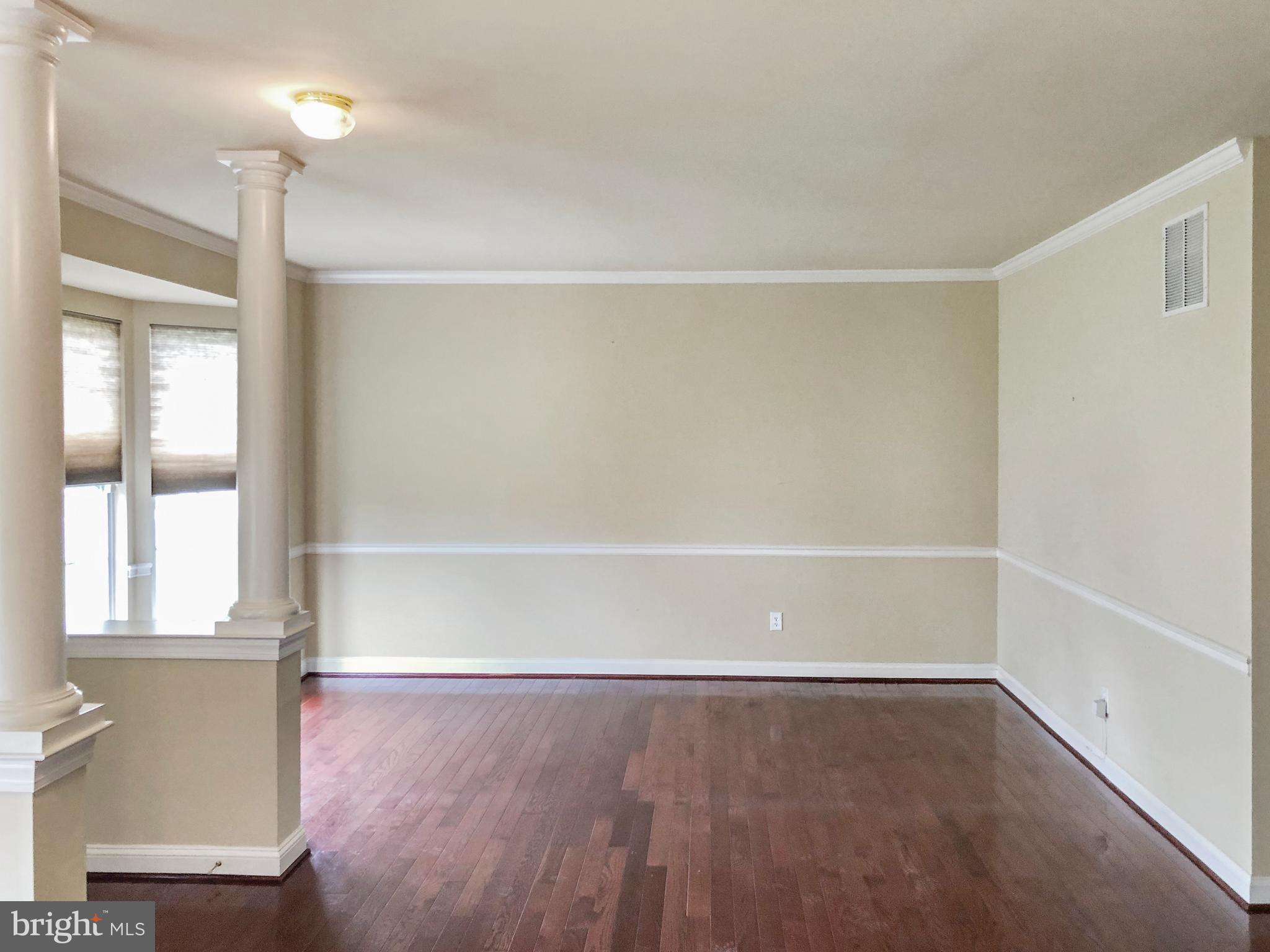 31 Chapel Hill Road Mount Laurel, NJ 08054 - Photo 6 of 33 Living Room