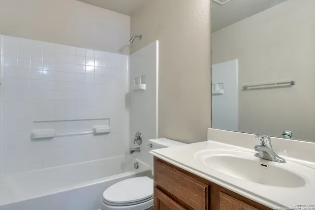 $1,745 | 130 Carmel Drive, Cibolo, TX 78108