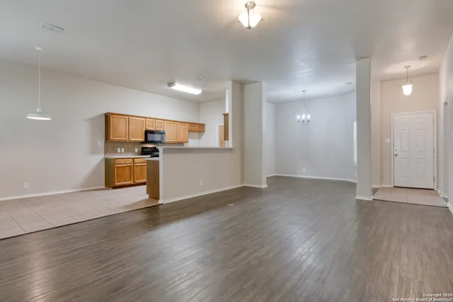 $1,745 | 130 Carmel Drive, Cibolo, TX 78108