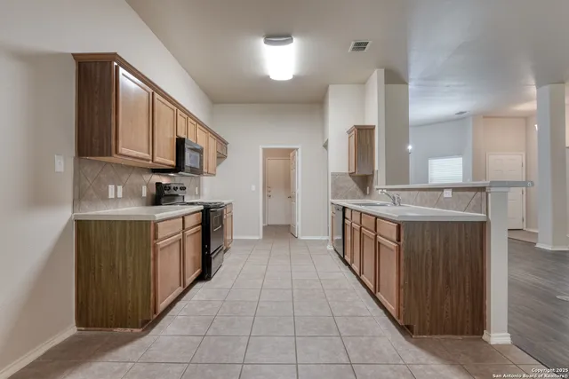 $1,745 | 130 Carmel Drive, Cibolo, TX 78108