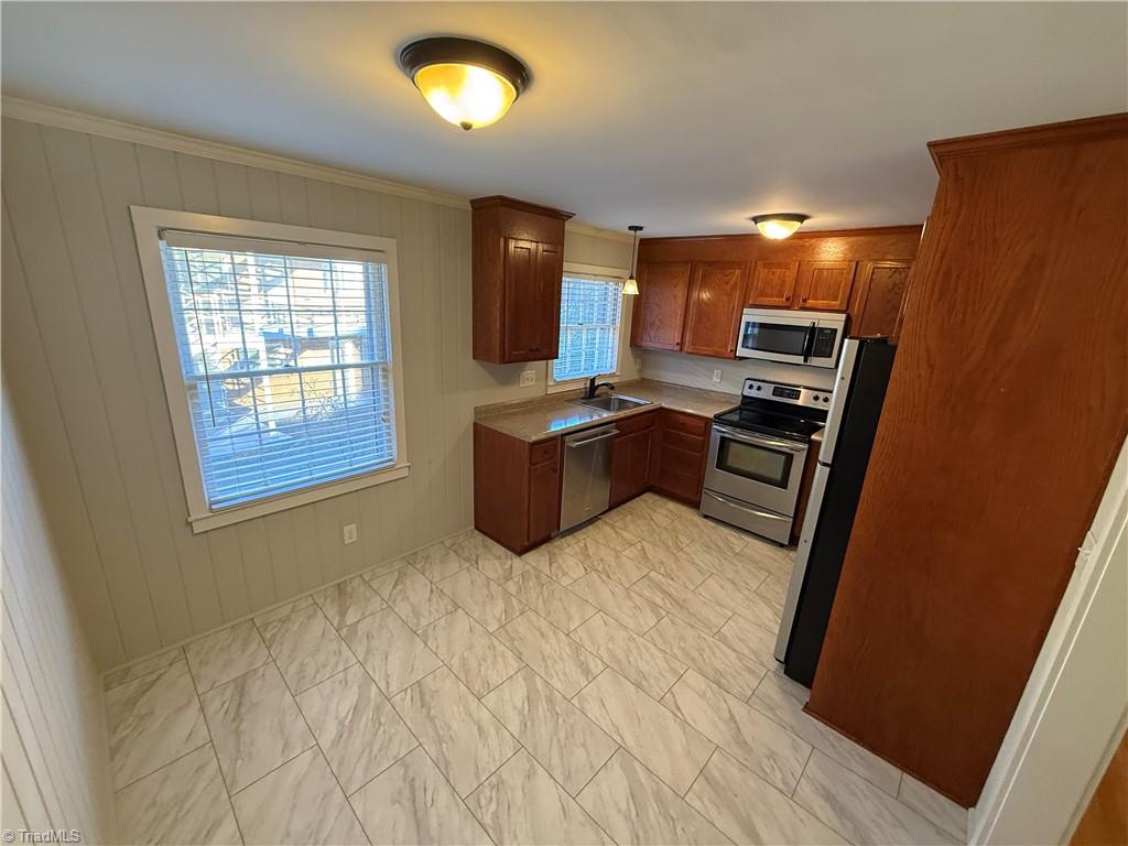 2030 Craig Street, Unit 4 Winston-Salem, NC 27103 - Photo 7 of 10