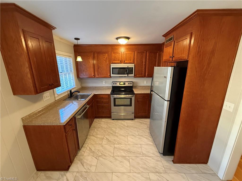 2030 Craig Street, Unit 4 Winston-Salem, NC 27103 - Photo 8 of 10