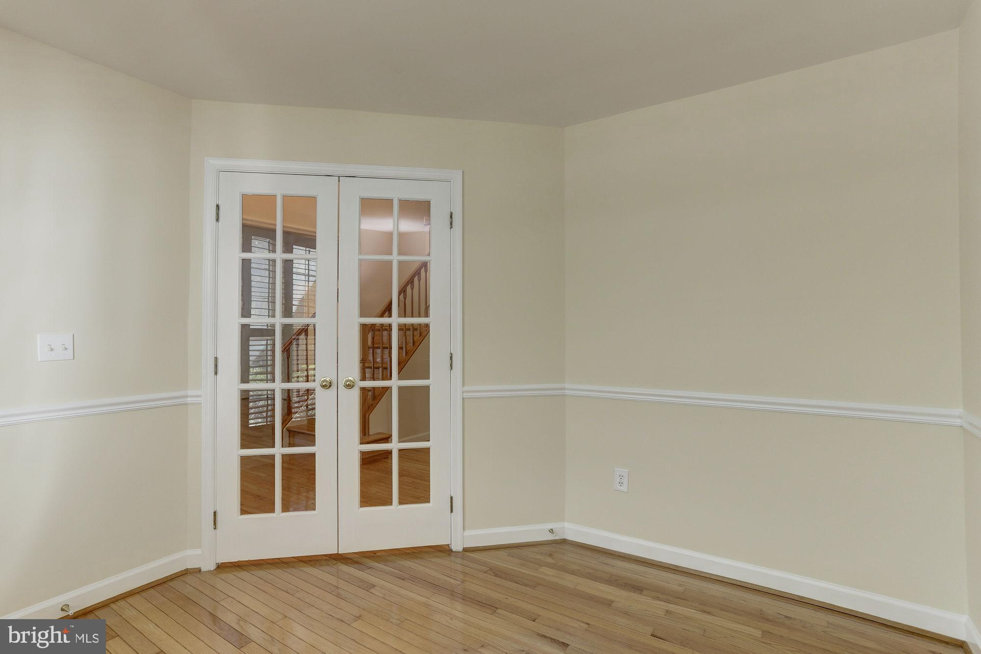 9514 Ridgeview Drive Columbia, MD 21046 - Photo 8 of 60 Office has chair rail too!