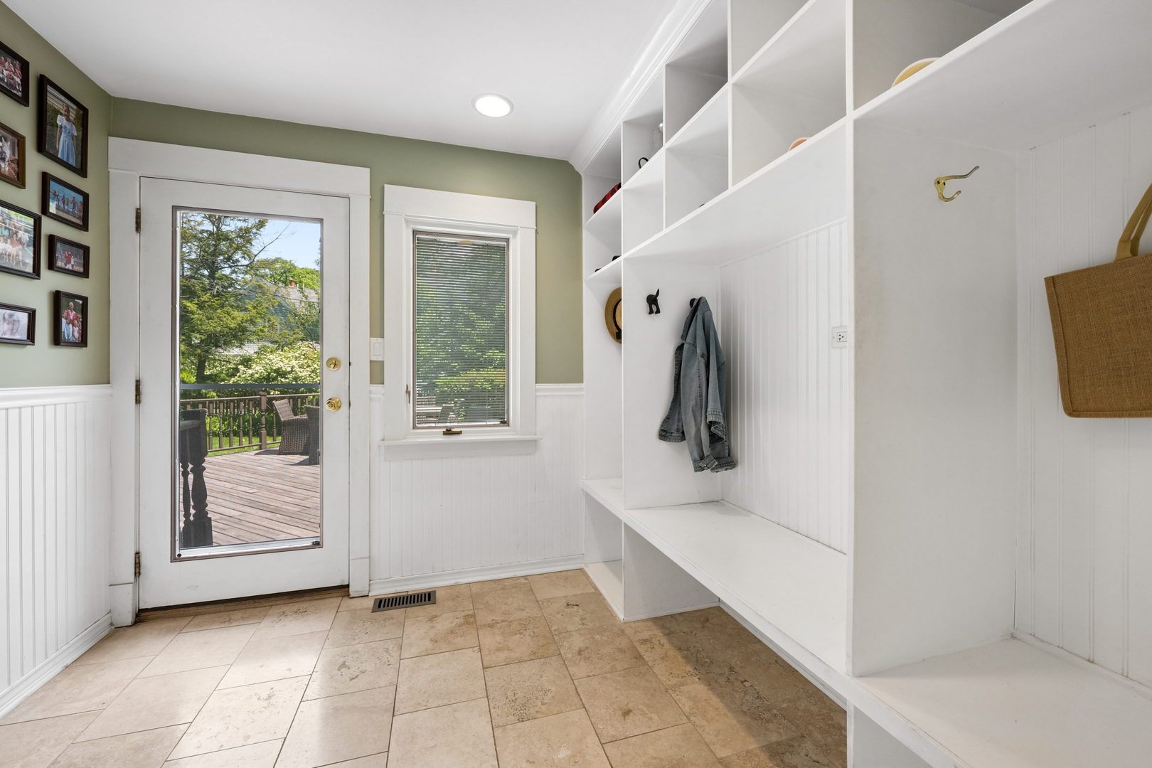 757 Locust Street Winnetka, IL 60093 - Photo 12 of 34