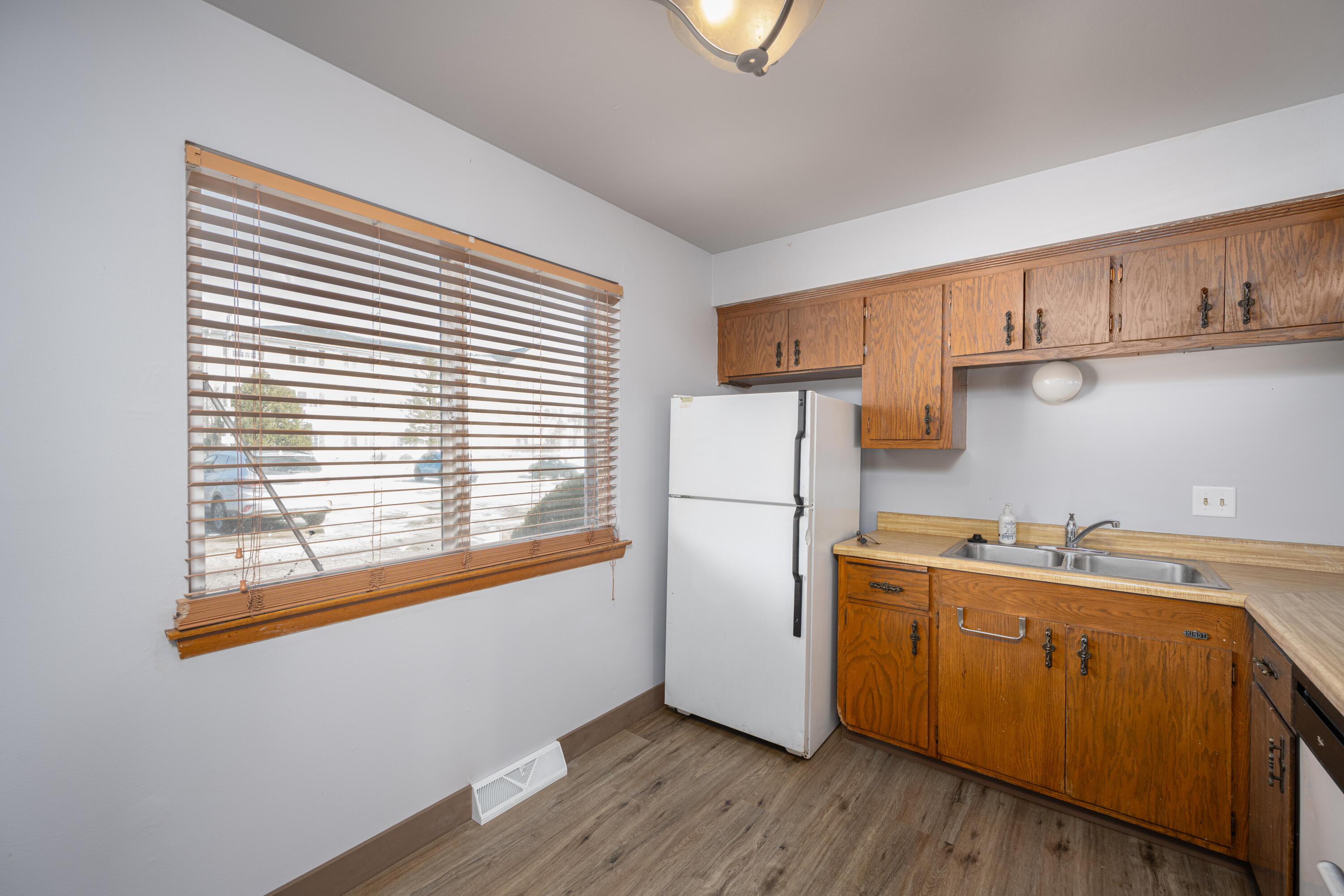 7841 North 60th Street, Unit B Milwaukee, WI 53223 - Photo 5 of 29 60th-8