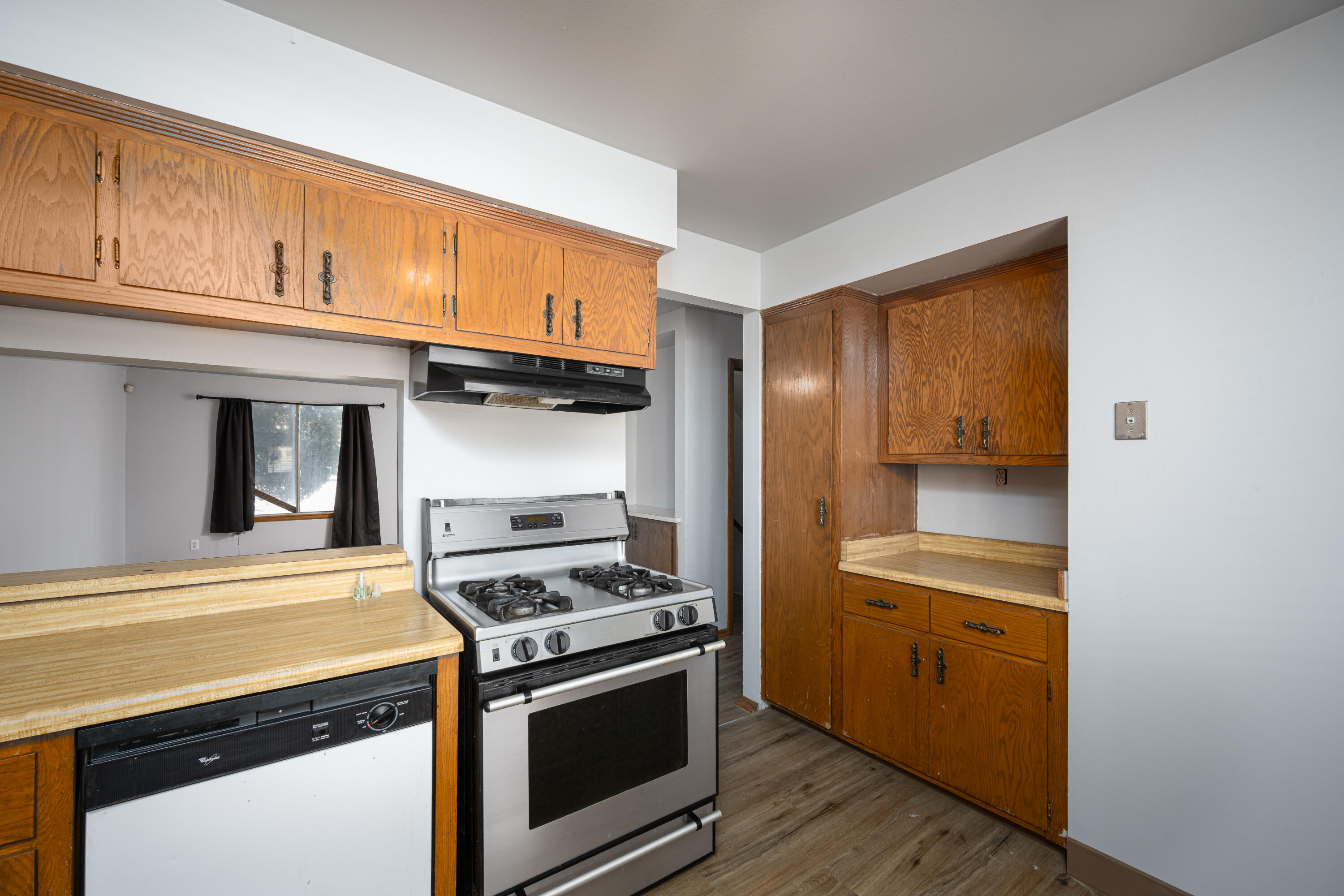 7841 North 60th Street, Unit B Milwaukee, WI 53223 - Photo 6 of 29 60th-10