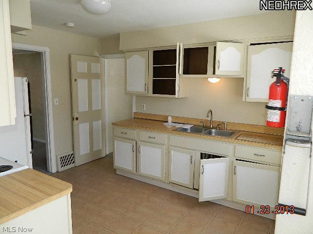 3397 Warren Road Cleveland, OH 44111 - Photo 6 of 7 Gallery Image 6