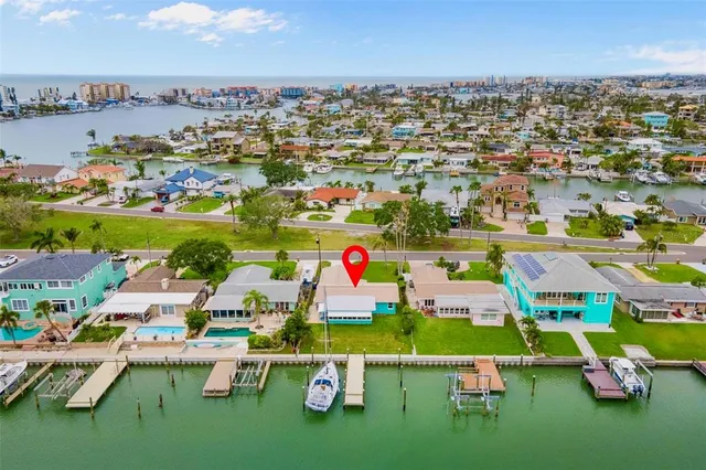 $940,000 | 525 Lillian Drive, Madeira Beach, FL 33708