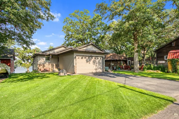 $550,000 | 6824 107th Avenue, Clear Lake, MN 55319