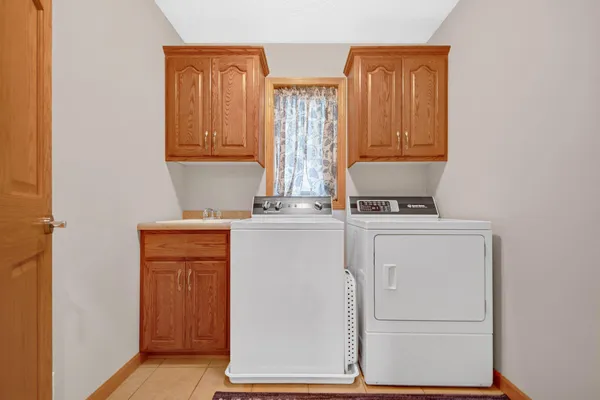 $550,000 | 6824 107th Avenue, Clear Lake, MN 55319