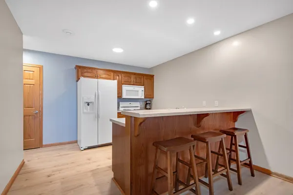 $550,000 | 6824 107th Avenue, Clear Lake, MN 55319