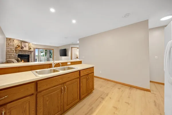 $550,000 | 6824 107th Avenue, Clear Lake, MN 55319