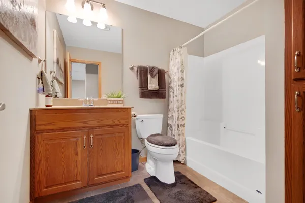 $550,000 | 6824 107th Avenue, Clear Lake, MN 55319