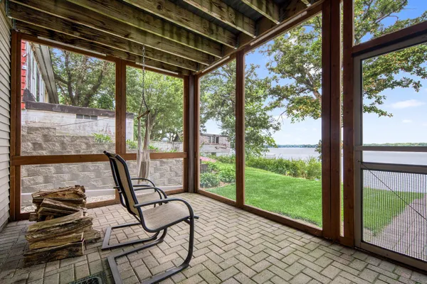 $550,000 | 6824 107th Avenue, Clear Lake, MN 55319