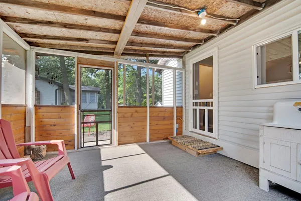 $550,000 | 6824 107th Avenue, Clear Lake, MN 55319