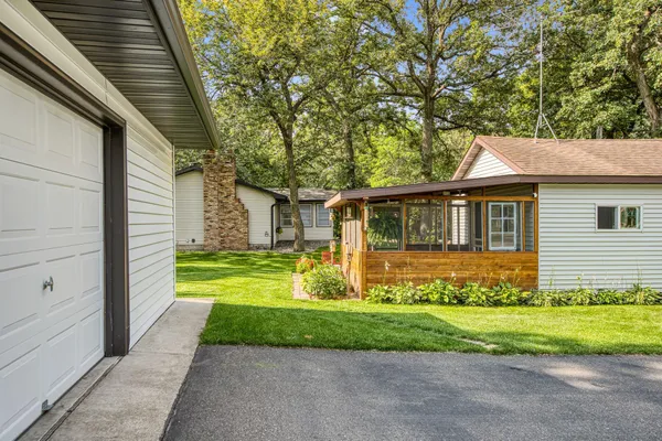 $550,000 | 6824 107th Avenue, Clear Lake, MN 55319