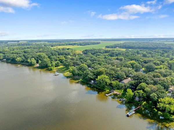 $550,000 | 6824 107th Avenue, Clear Lake, MN 55319