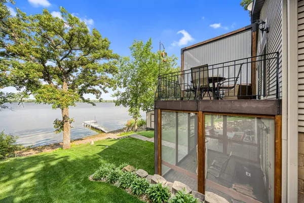 $550,000 | 6824 107th Avenue, Clear Lake, MN 55319