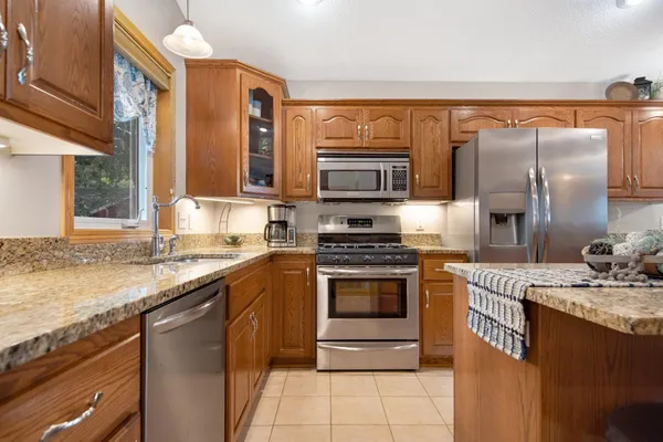 $550,000 | 6824 107th Avenue, Clear Lake, MN 55319