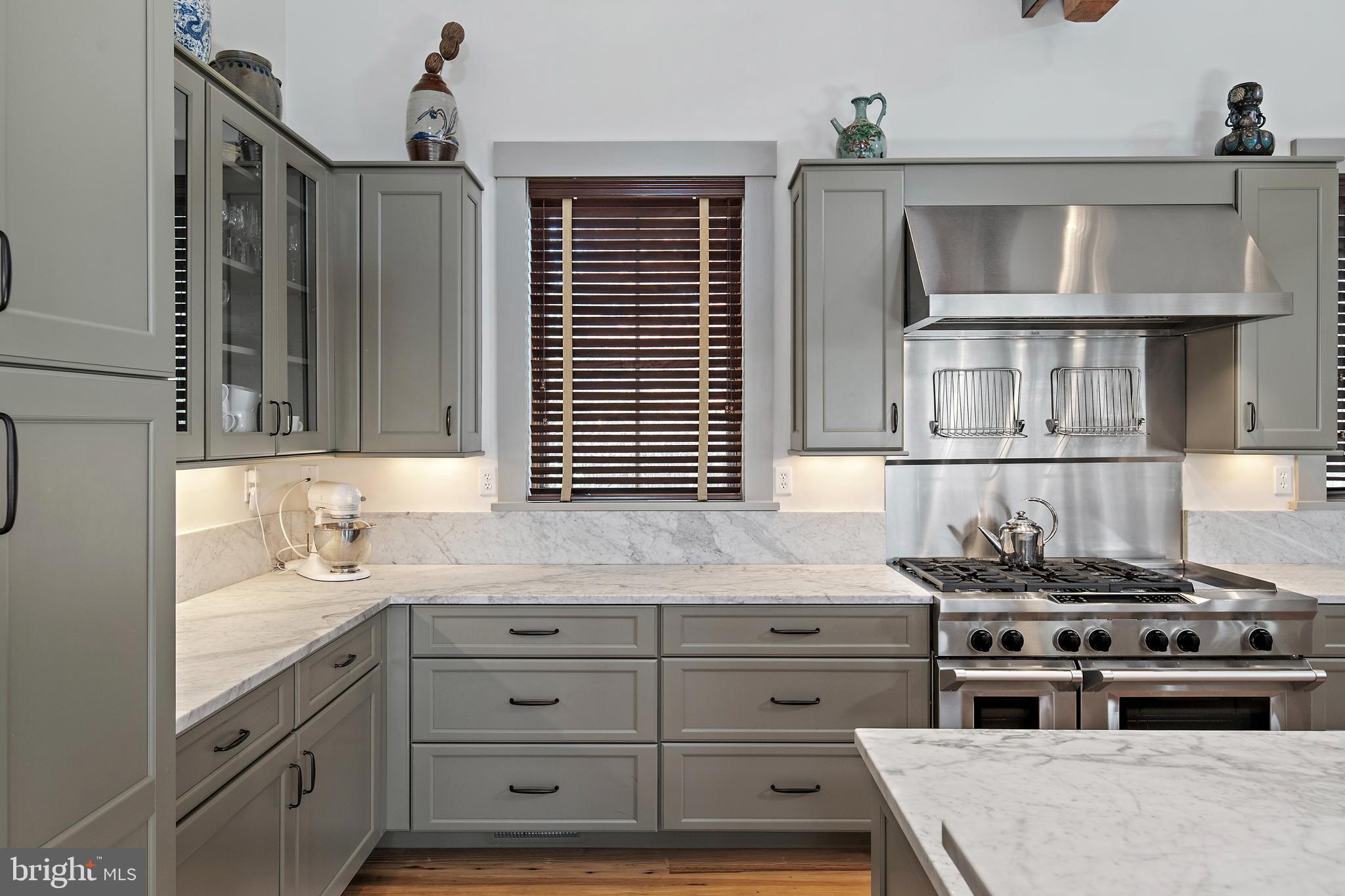 397 Forelands Road Annapolis, MD 21401 - Photo 33 of 83 a kitchen with stainless steel appliances granite countertop a stove and a sink