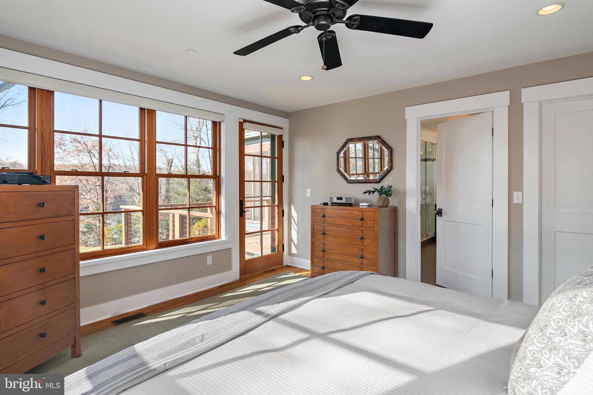 397 Forelands Road Annapolis, MD 21401 - Photo 46 of 83 a bedroom with a bed and a dresser