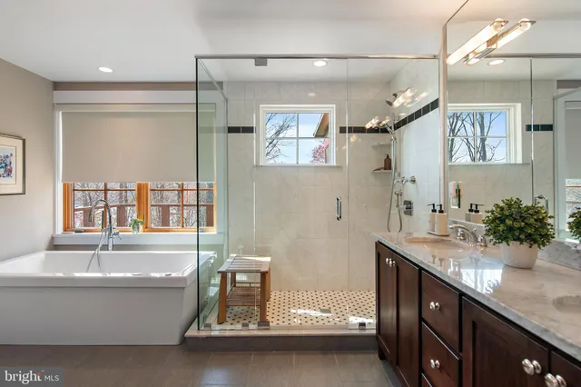 $1,998,000 | 397 Forelands Road, Annapolis, MD 21401