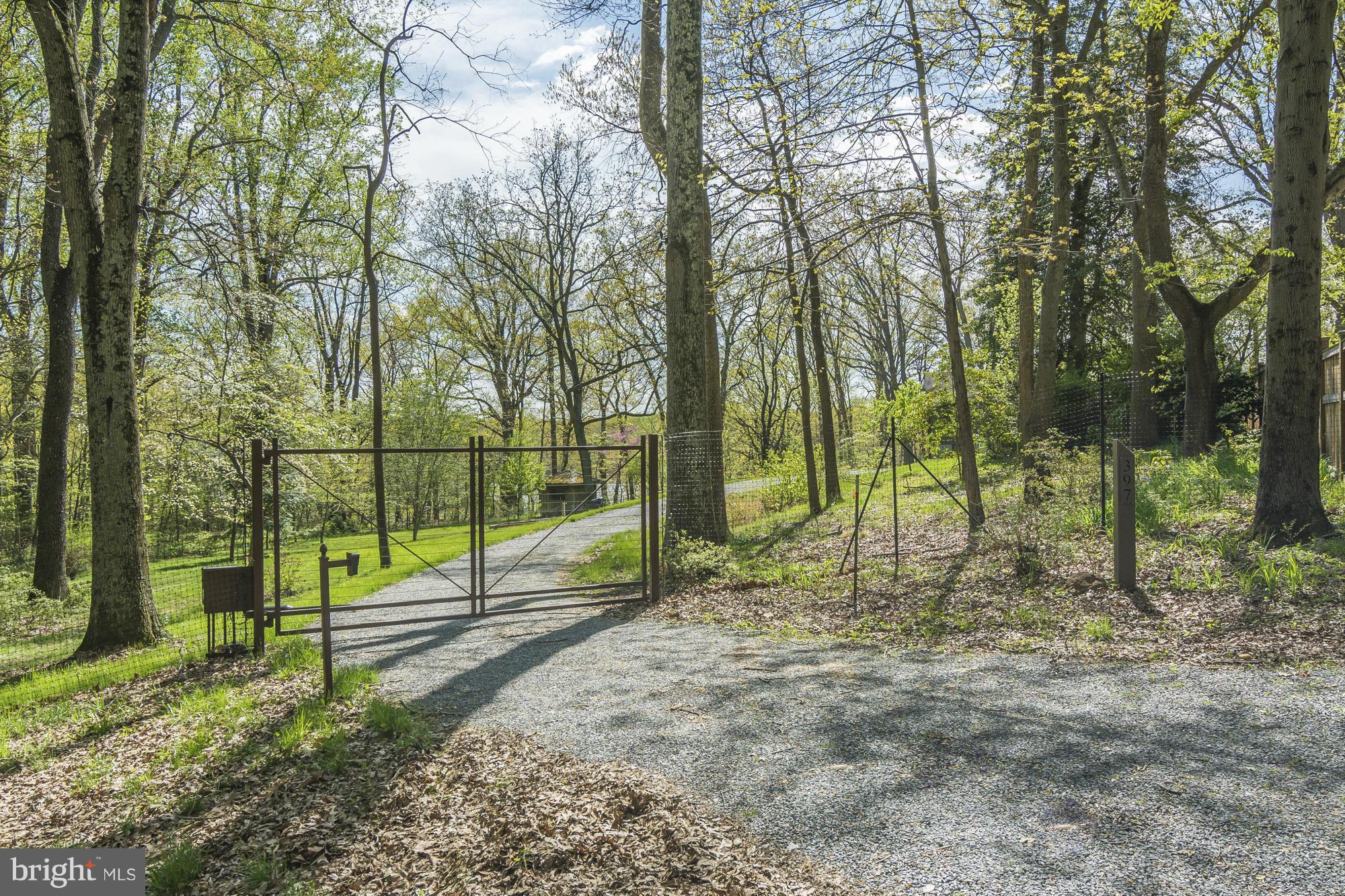 397 Forelands Road Annapolis, MD 21401 - Photo 70 of 83 Gated Entry