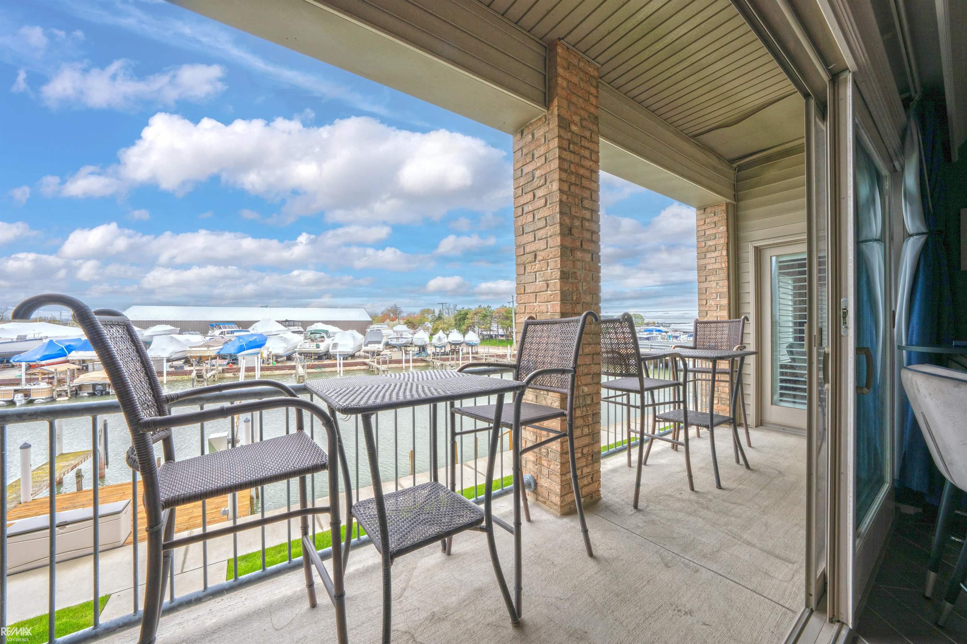 32172 North River Road, Unit 17 Harrison Township, MI 48045 - Photo 14 of 74