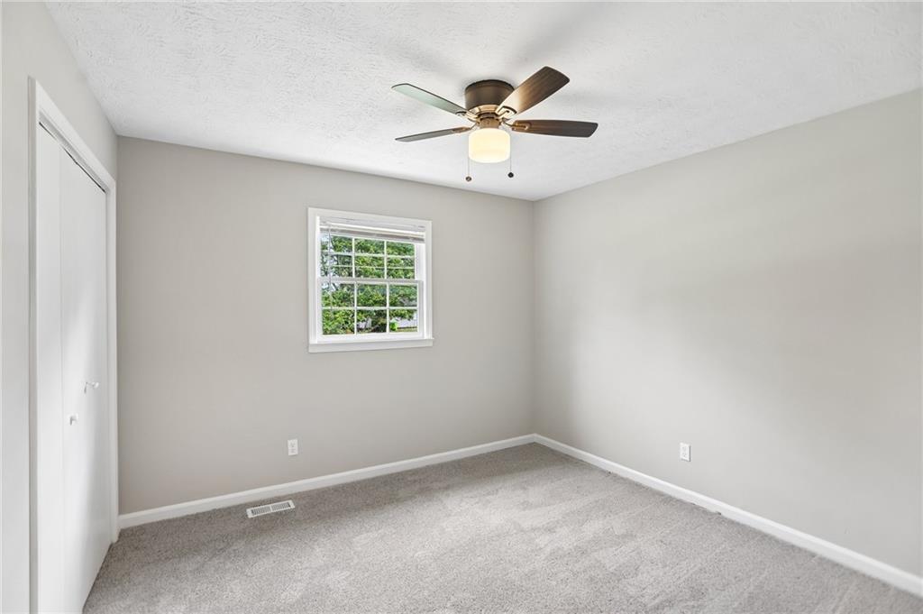 6041 Ridge Way Douglasville, GA 30135 - Photo 15 of 36