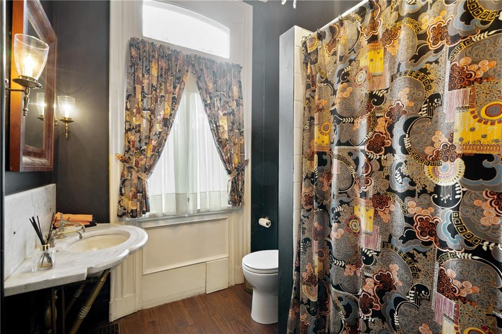 4841 Ellsworth Avenue Pittsburgh, PA 15213 - Photo 19 of 25 a bathroom with a granite countertop sink toilet and shower