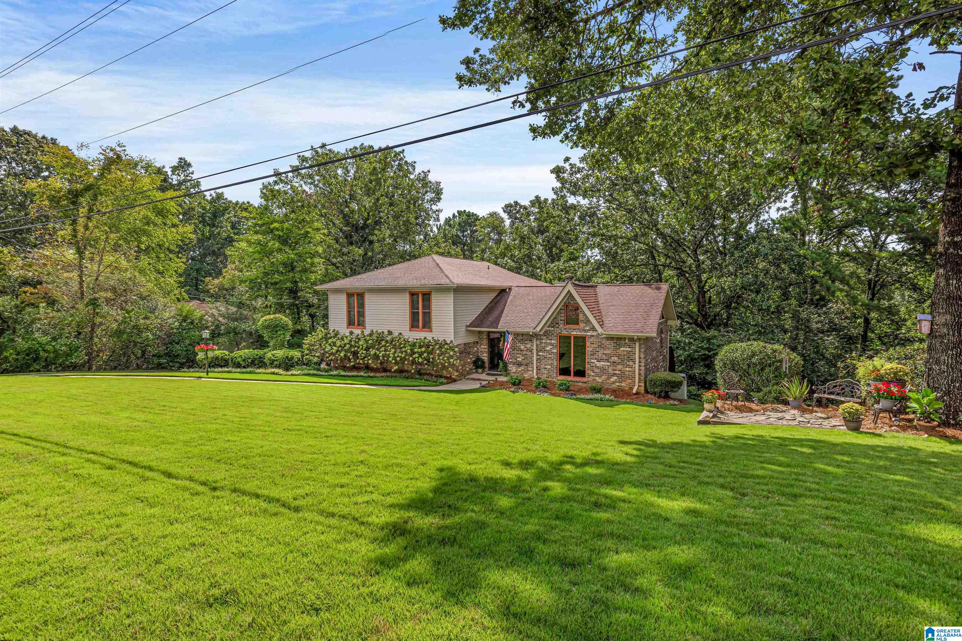 4621 Burningtree Lane Pelham, AL 35124 - Photo 5 of 36