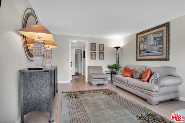 $3,250 | 2308 Schader Drive, Unit 202, Santa Monica, CA 90404