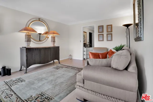 $3,250 | 2308 Schader Drive, Unit 202, Santa Monica, CA 90404