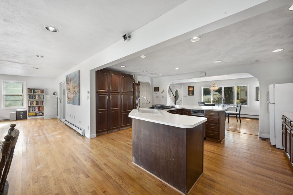59 Proctor Circle Peabody, MA 01960 - Photo 8 of 32 a kitchen with stove and refrigerator