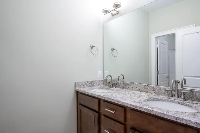 $2,700 | 3111 St Elmo Avenue, Chattanooga, TN 37408