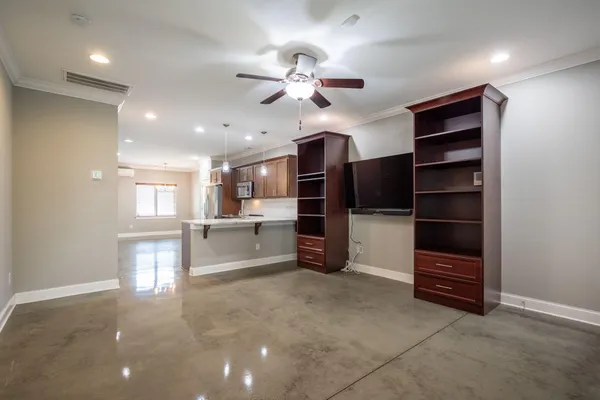 $2,500 | 3111 St Elmo Avenue, Chattanooga, TN 37408