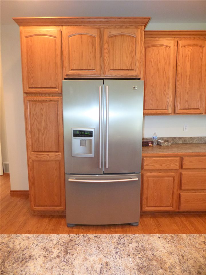 848 Braidwood Road Memphis, MI 48041 - Photo 8 of 27 31328338-7.JPG