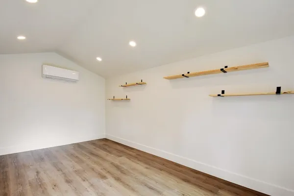 $3,100 | 4 Valley View Lane, New Braunfels, TX 78130