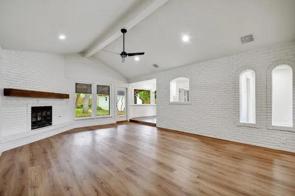 $3,100 | 4 Valley View Lane, New Braunfels, TX 78130