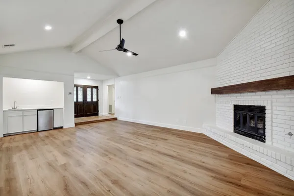 $3,100 | 4 Valley View Lane, New Braunfels, TX 78130