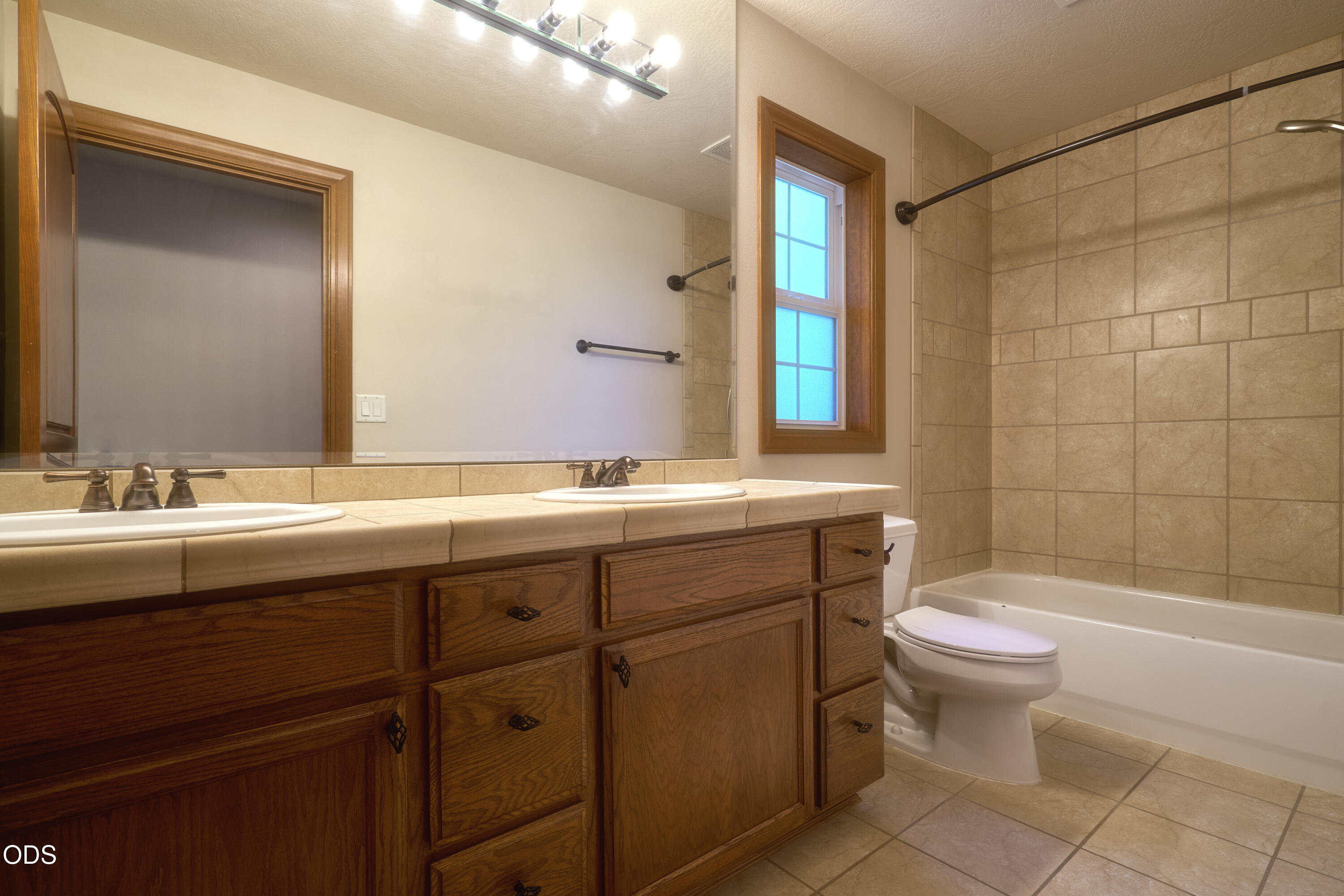 238 Fieldbrook Court Medford, OR 97504 - Photo 45 of 61