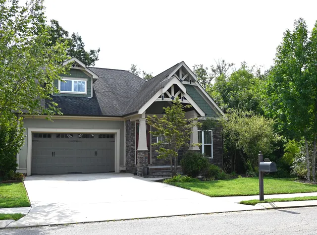 $405,000 | 10952 Prairie Lake Drive, Apison, TN 37302