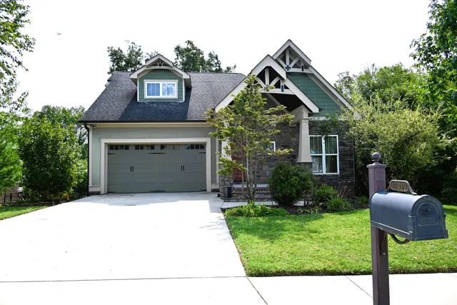 $405,000 | 10952 Prairie Lake Drive, Apison, TN 37302