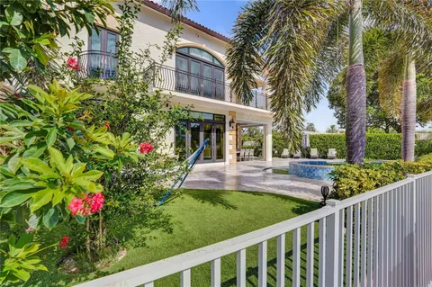 $4,150,000 | 4930 Northeast 27th Terrace, Lighthouse Point, FL 33064