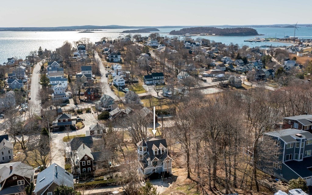 9 Telegraph Avenue Hull, MA 02045 - Photo 1 of 21