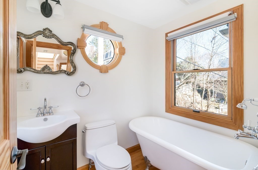 9 Telegraph Avenue Hull, MA 02045 - Photo 14 of 21