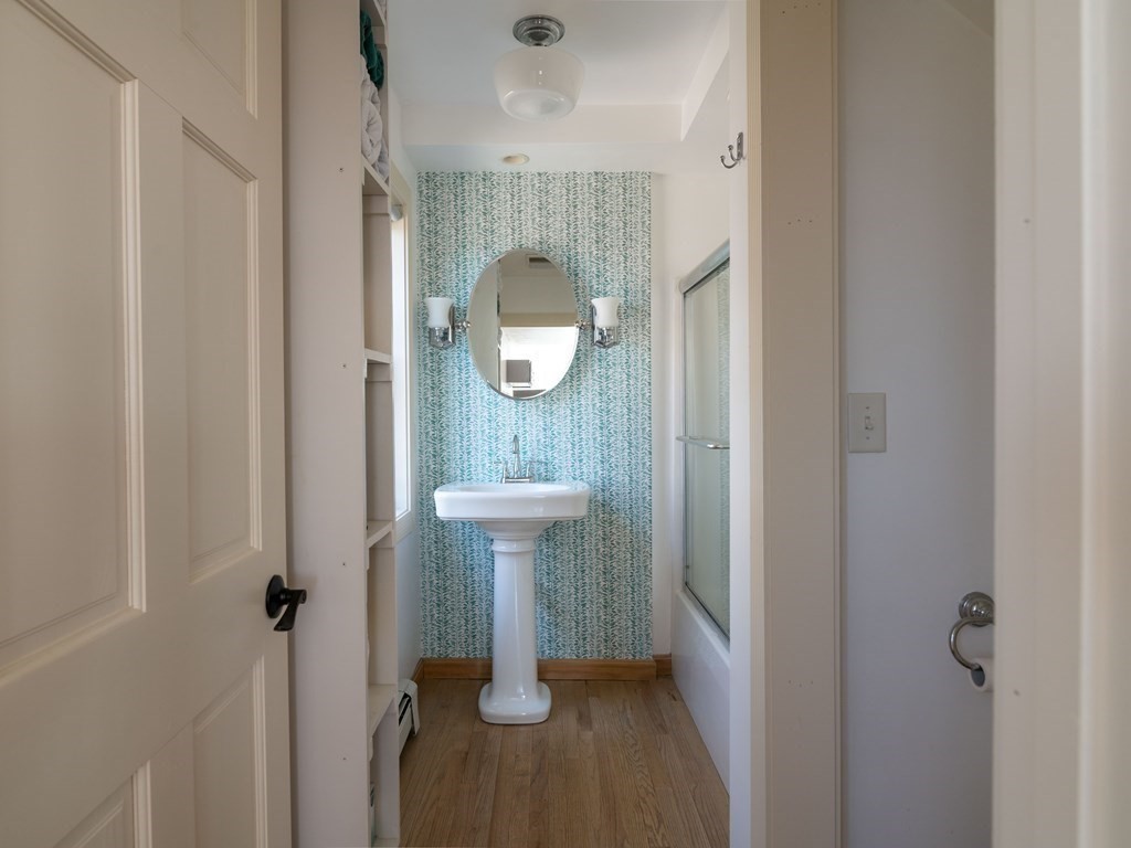 9 Telegraph Avenue Hull, MA 02045 - Photo 10 of 21