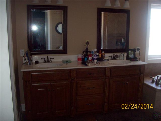 410 Walton Chapel Road Lafayette, TN 37083 - Photo 7 of 8 Gallery Image 7