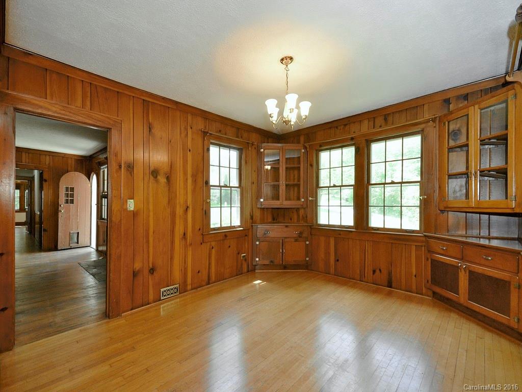 47 Fair Oaks Road Arden, NC 28704 - Photo 3 of 10 Gallery Image 3