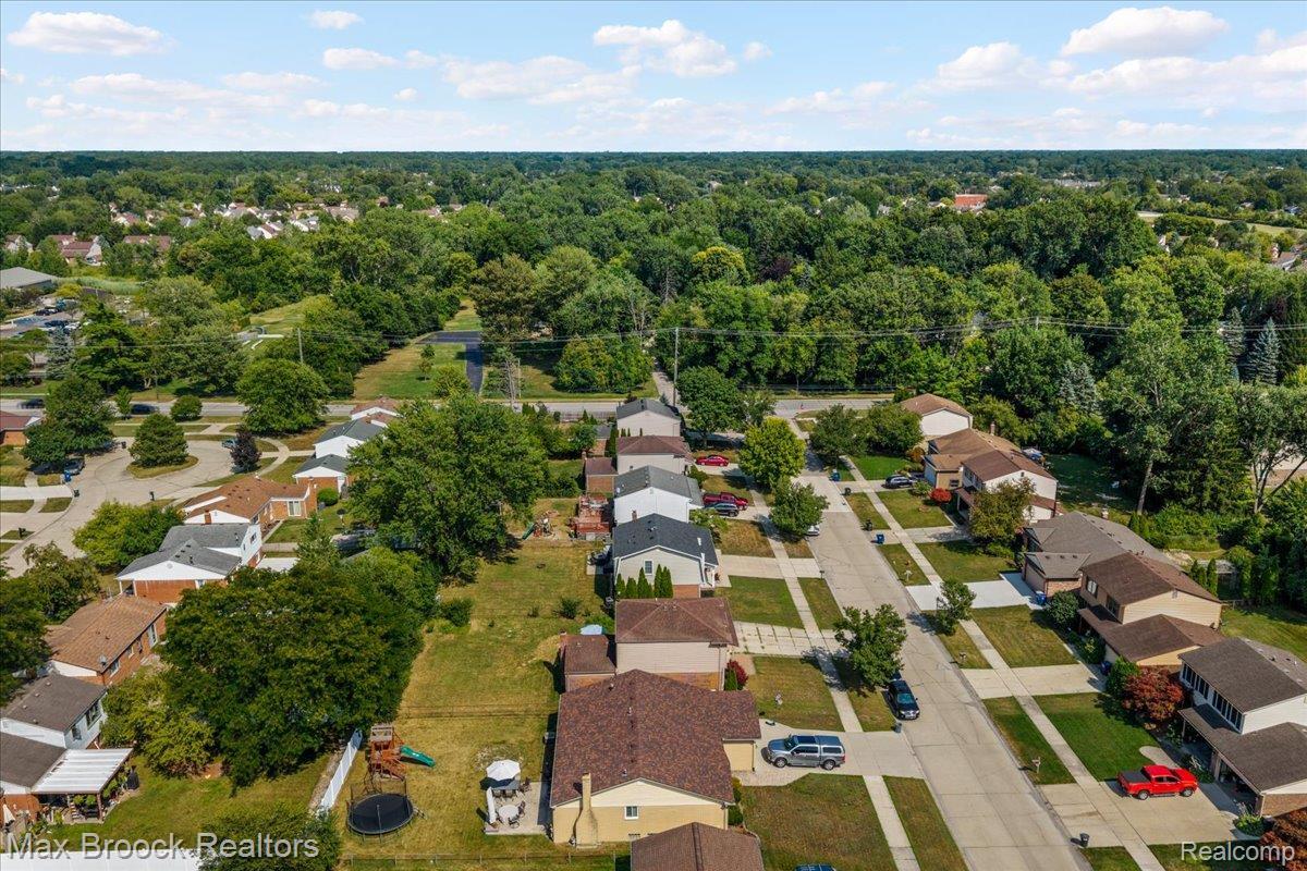 42470 Bishop Road Canton, MI 48188 - Photo 35 of 37 Tree-lined streets with established residences